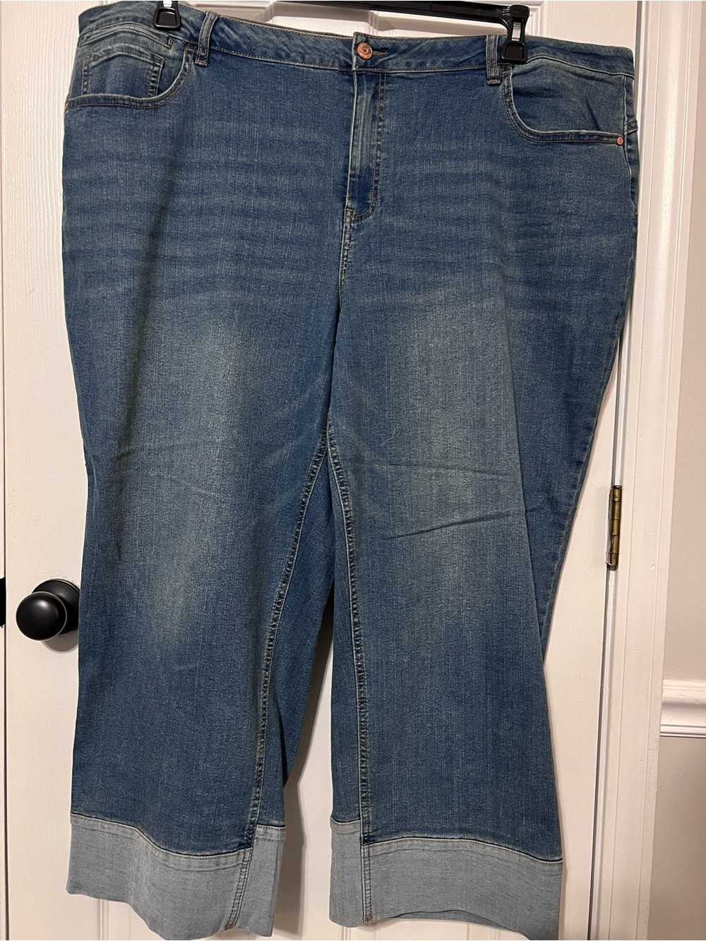 Denim Est 1946 Jeans 26W Plus Size Wide Leg Cuffed Crop Medium Wash